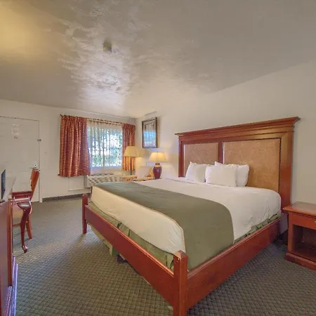 Americas Best Value Inn Uvalde Exterior foto