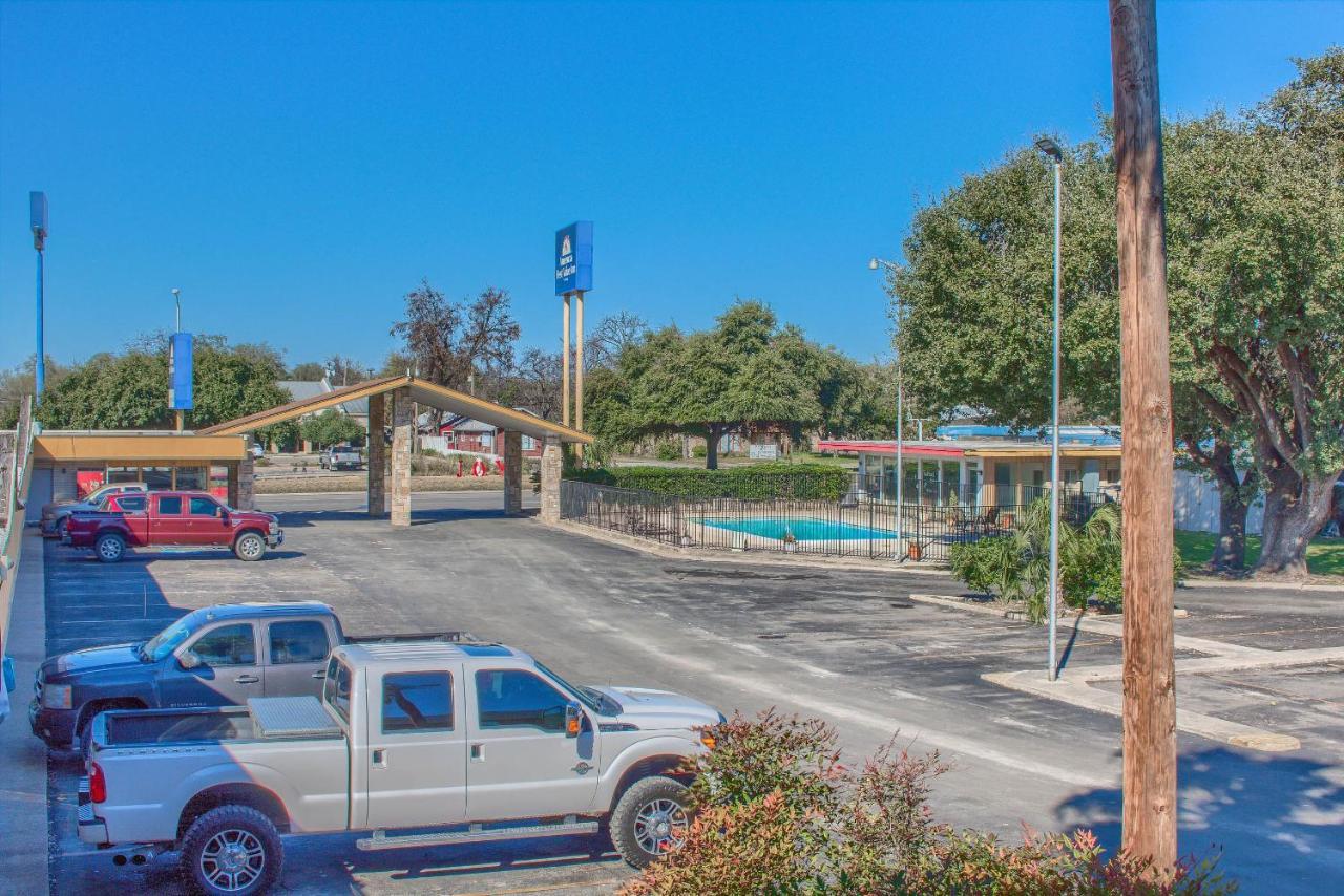 Americas Value Motel 2*